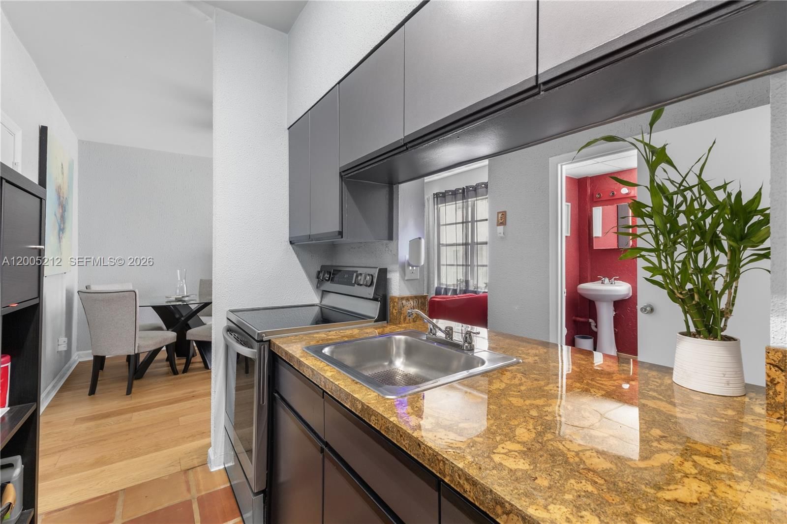 Real estate property located at 1200 Euclid Ave #102, Miami-dade, The Fenimore Condo, Miami Beach, FL