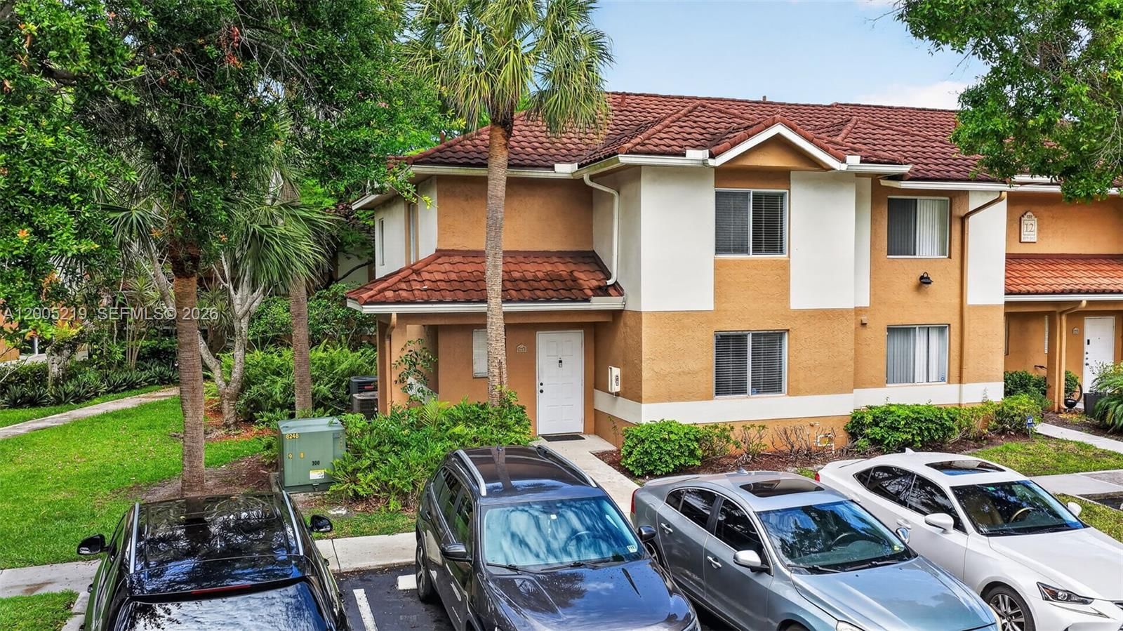 Real estate property located at 845 91st Ter, Broward, Colonnades Condo, Plantation, FL