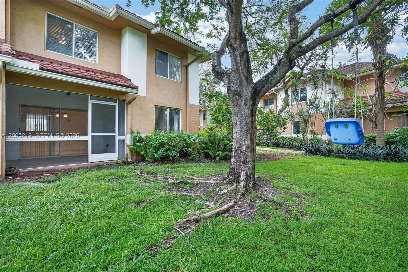 Real estate property located at 845 91st Ter, Broward, Colonnades Condo, Plantation, FL