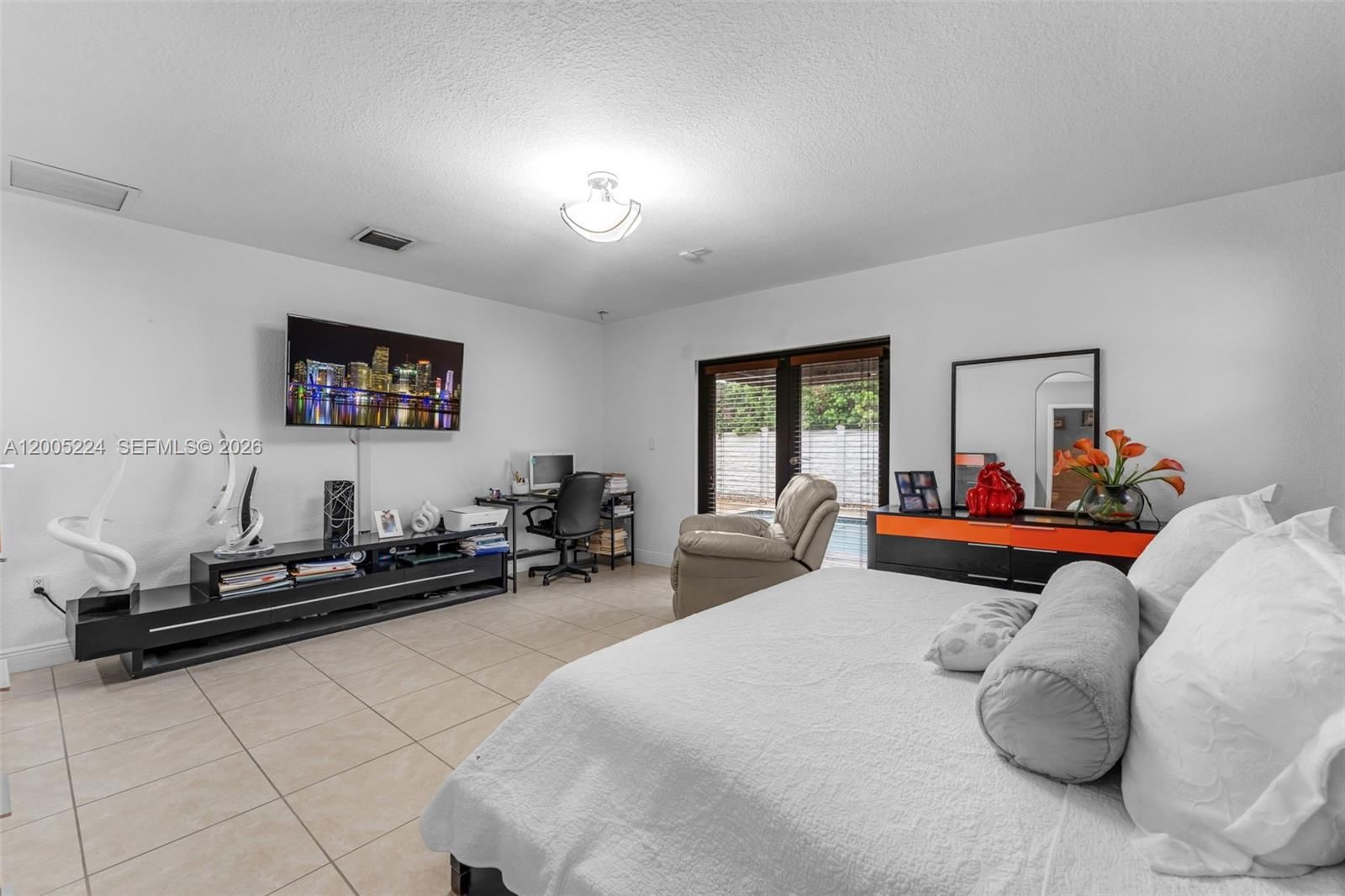 Real estate property located at 3160 142nd Ave, Miami-dade, Soto Mansions, Miami, FL