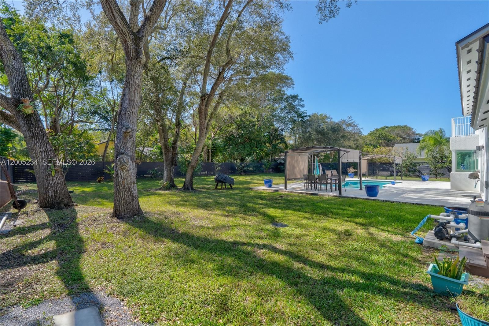 Real estate property located at 7330 165th St, Miami-dade, Kings Cove, Palmetto Bay, FL