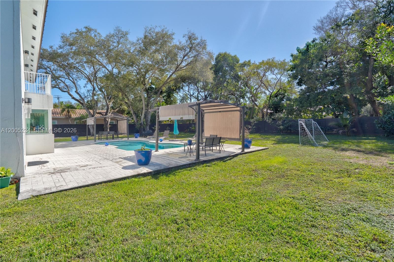 Real estate property located at 7330 165th St, Miami-dade, Kings Cove, Palmetto Bay, FL