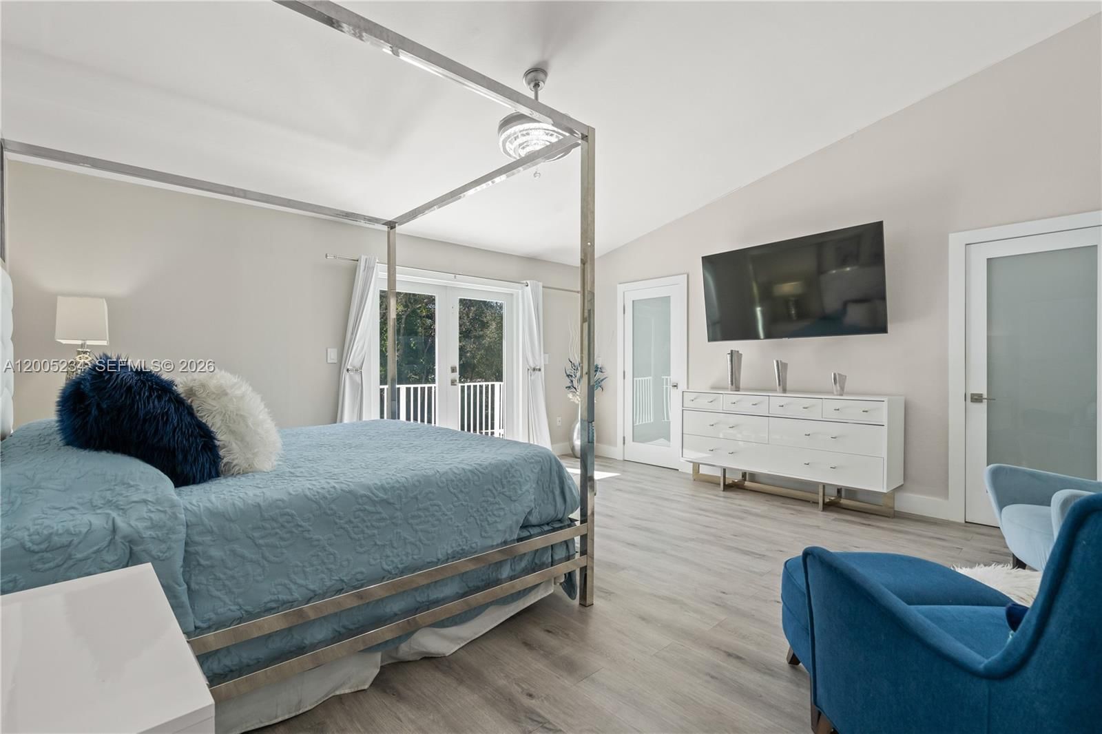 Real estate property located at 7330 165th St, Miami-dade, Kings Cove, Palmetto Bay, FL