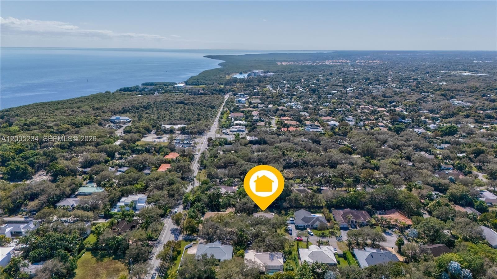 Real estate property located at 7330 165th St, Miami-dade, Kings Cove, Palmetto Bay, FL