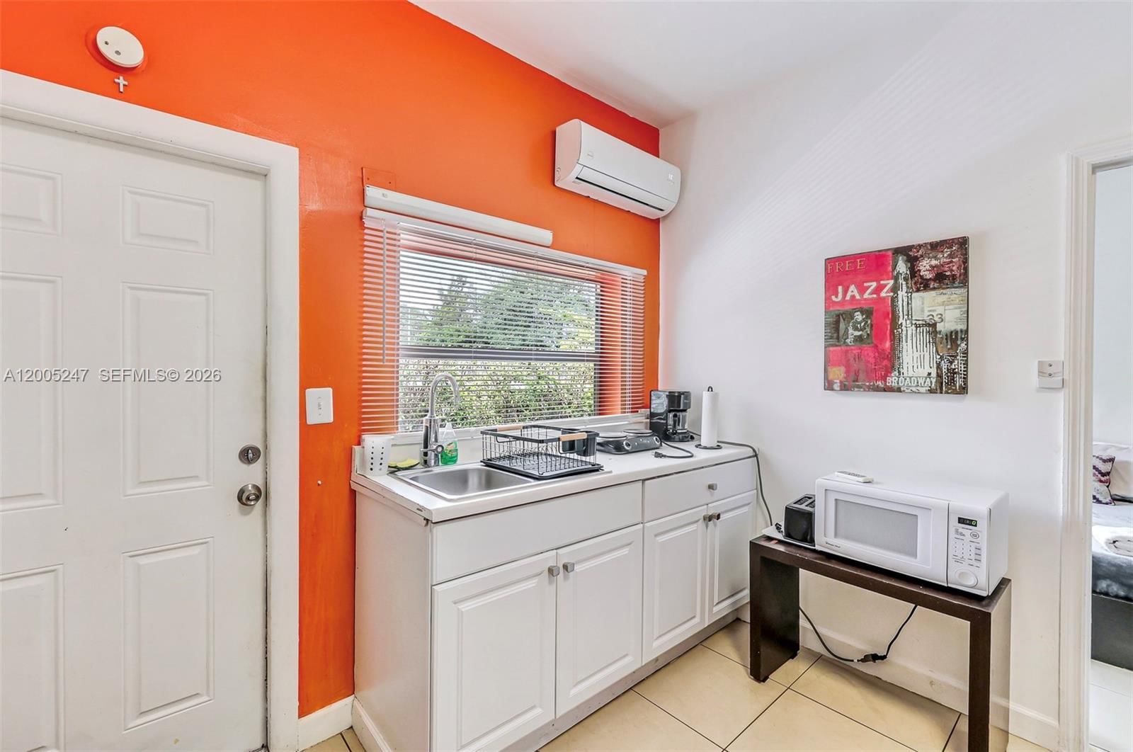 Real estate property located at 12085 Dixie Hwy, Miami-dade, Biscayne Park Estates, Biscayne Park, FL