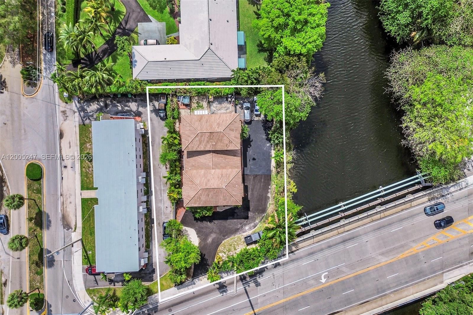 Real estate property located at 12085 Dixie Hwy, Miami-dade, Biscayne Park Estates, Biscayne Park, FL