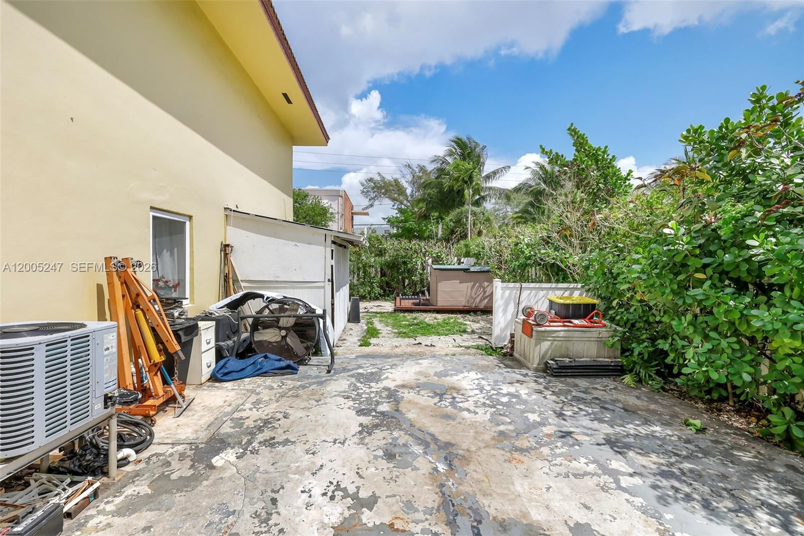 Real estate property located at 12085 Dixie Hwy, Miami-dade, Biscayne Park Estates, Biscayne Park, FL