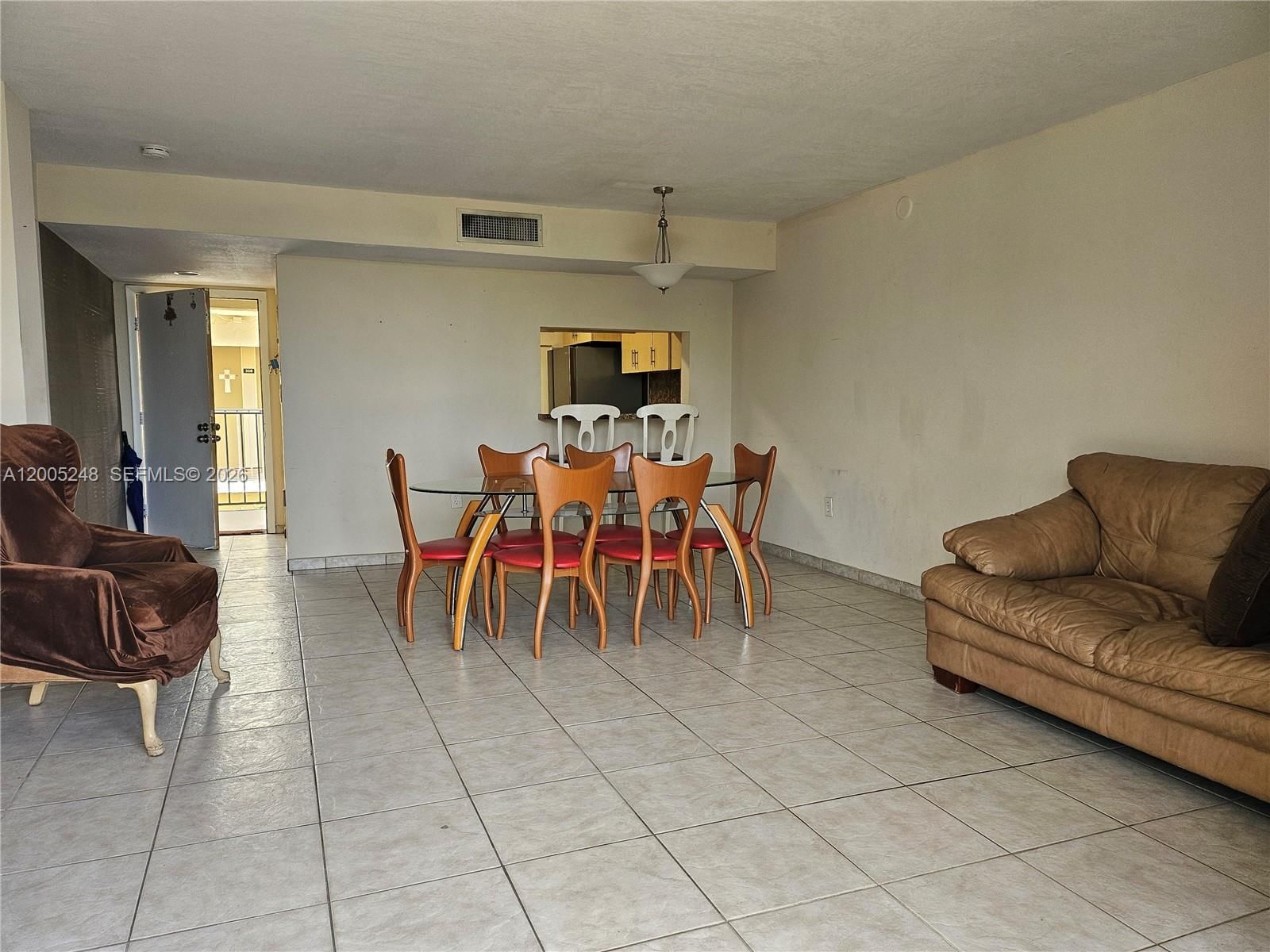 Real estate property located at 8005 107th Ave #305, Miami-dade, The Horizons Condo #6, Miami, FL