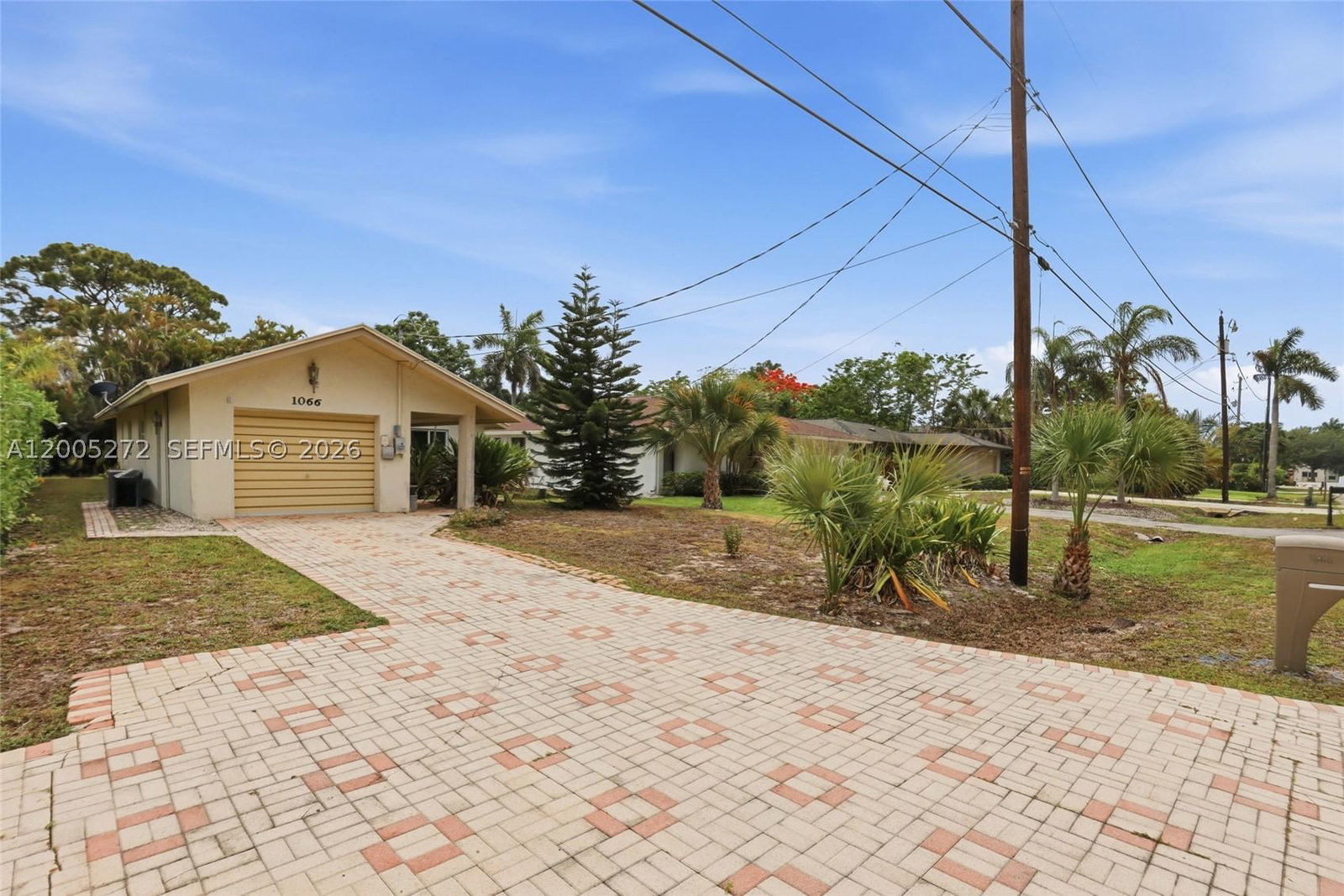 Real estate property located at 1066 Highlands Dr, Collier, As Per County Records, Naples, FL