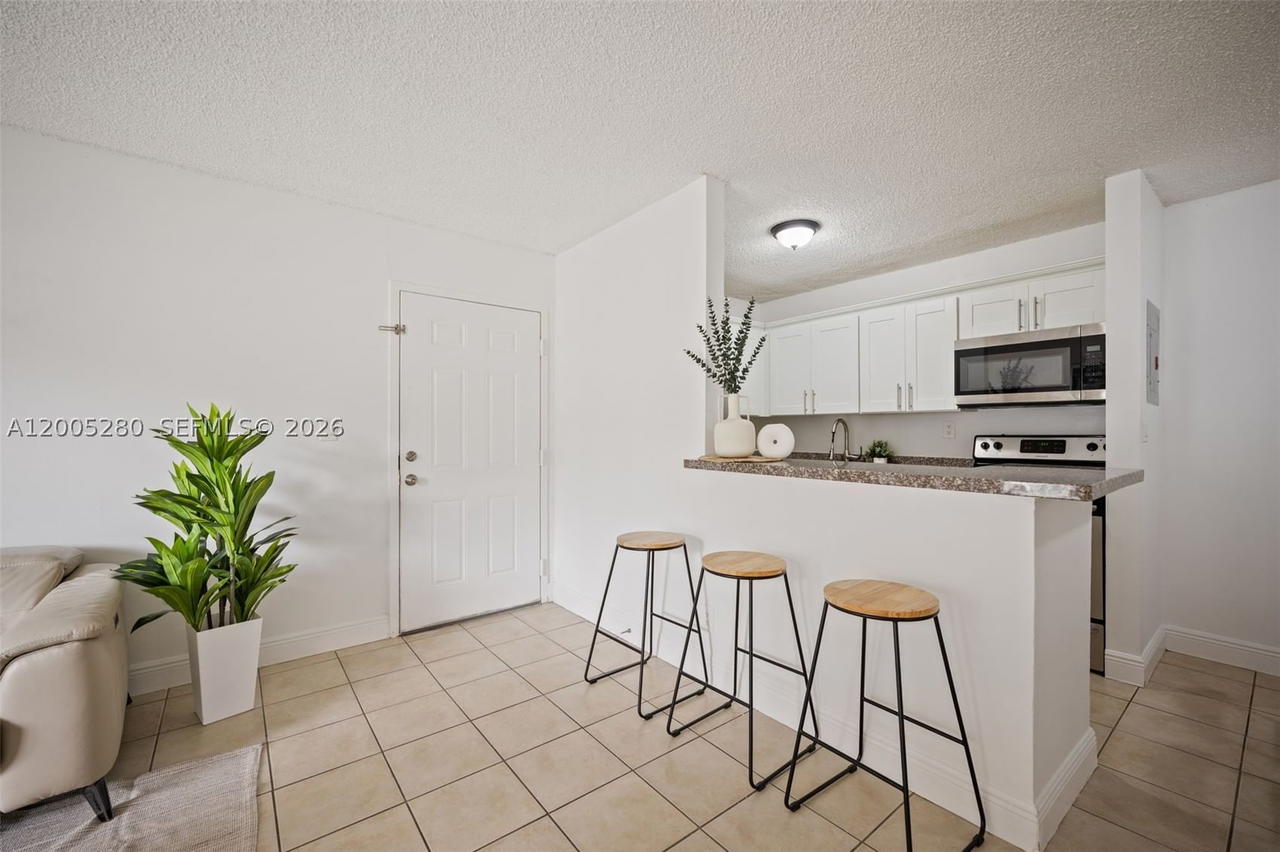 Real estate property located at 7195 179th St #106, Miami-dade, Villa Bellini Condo, Hialeah, FL