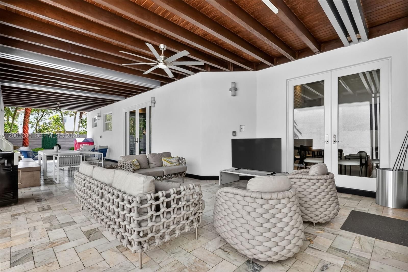 Real estate property located at 5861 109th Ct, Miami-dade, Doral Isles-antilles, Doral, FL