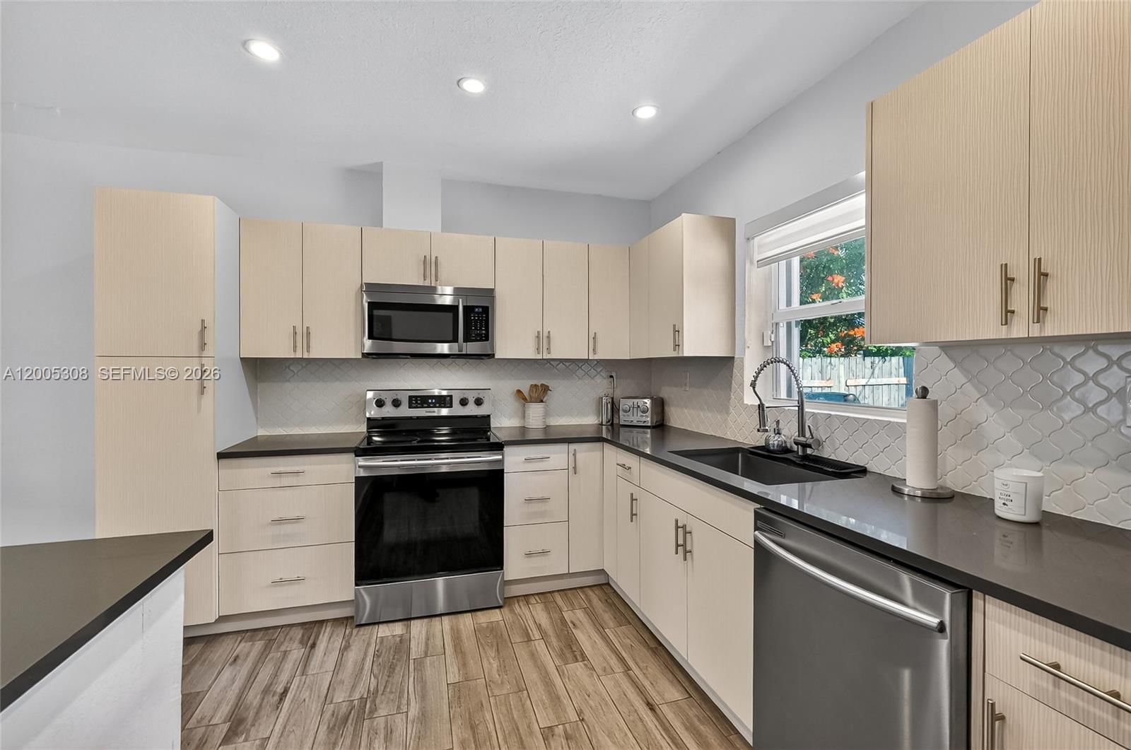 Real estate property located at 541 109th St, Miami-dade, West Miami Shores Sec D, Miami, FL