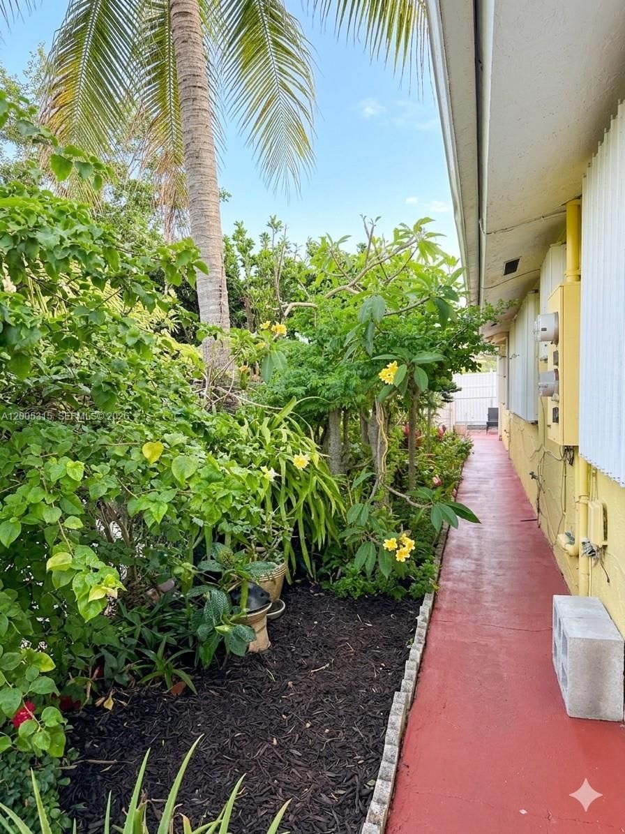 Real estate property located at 1212-1214 30th Ct, Miami-dade, Shady Grove, Miami, FL