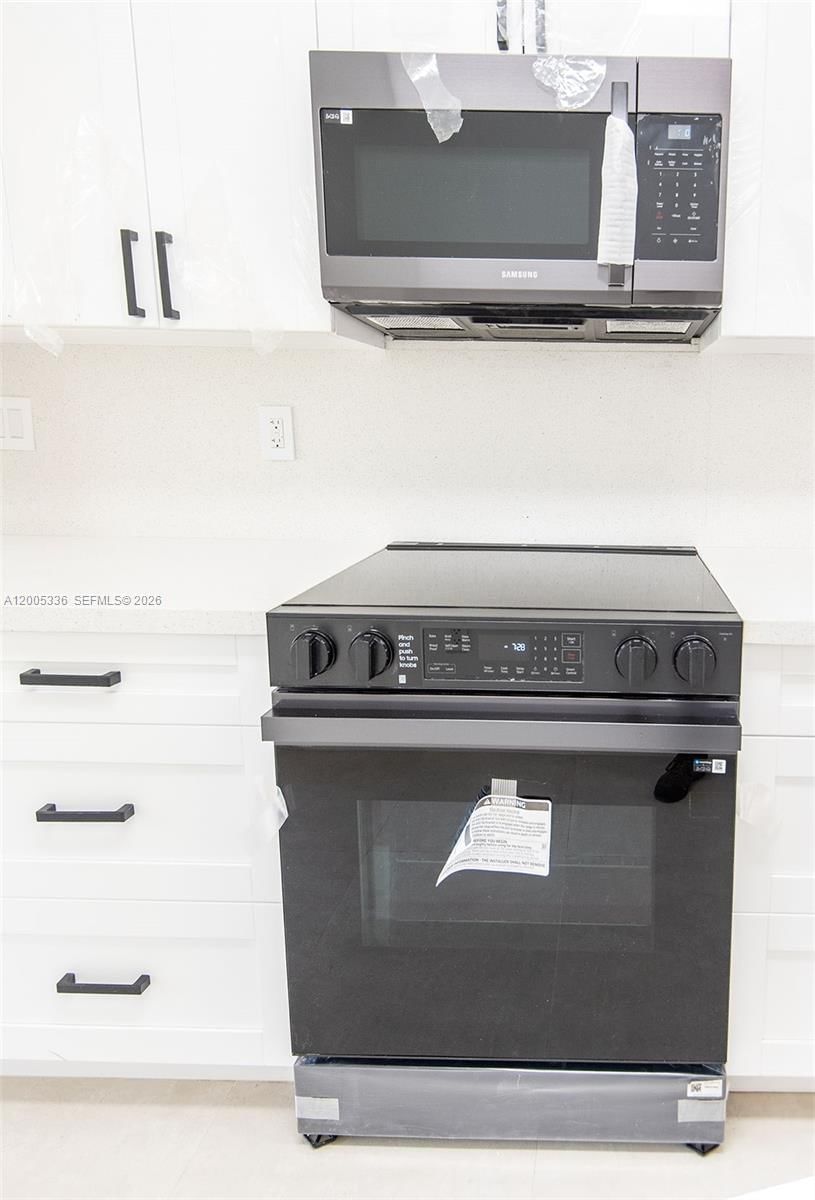 Real estate property located at 1750 191st St #100-1, Miami-dade, Jade Winds Group-daisy Ga, Miami, FL