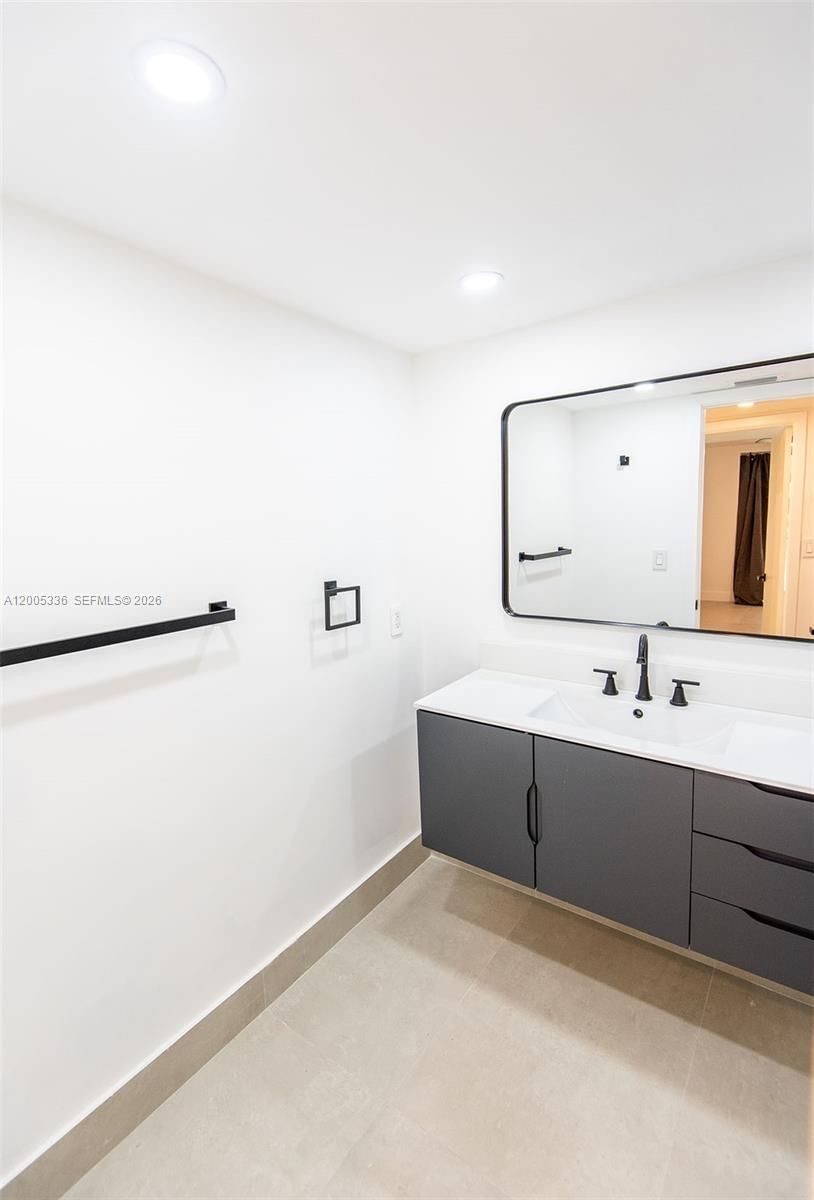 Real estate property located at 1750 191st St #100-1, Miami-dade, Jade Winds Group-daisy Ga, Miami, FL