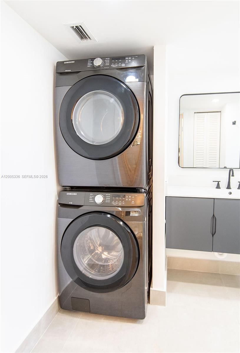 Real estate property located at 1750 191st St #100-1, Miami-dade, Jade Winds Group-daisy Ga, Miami, FL