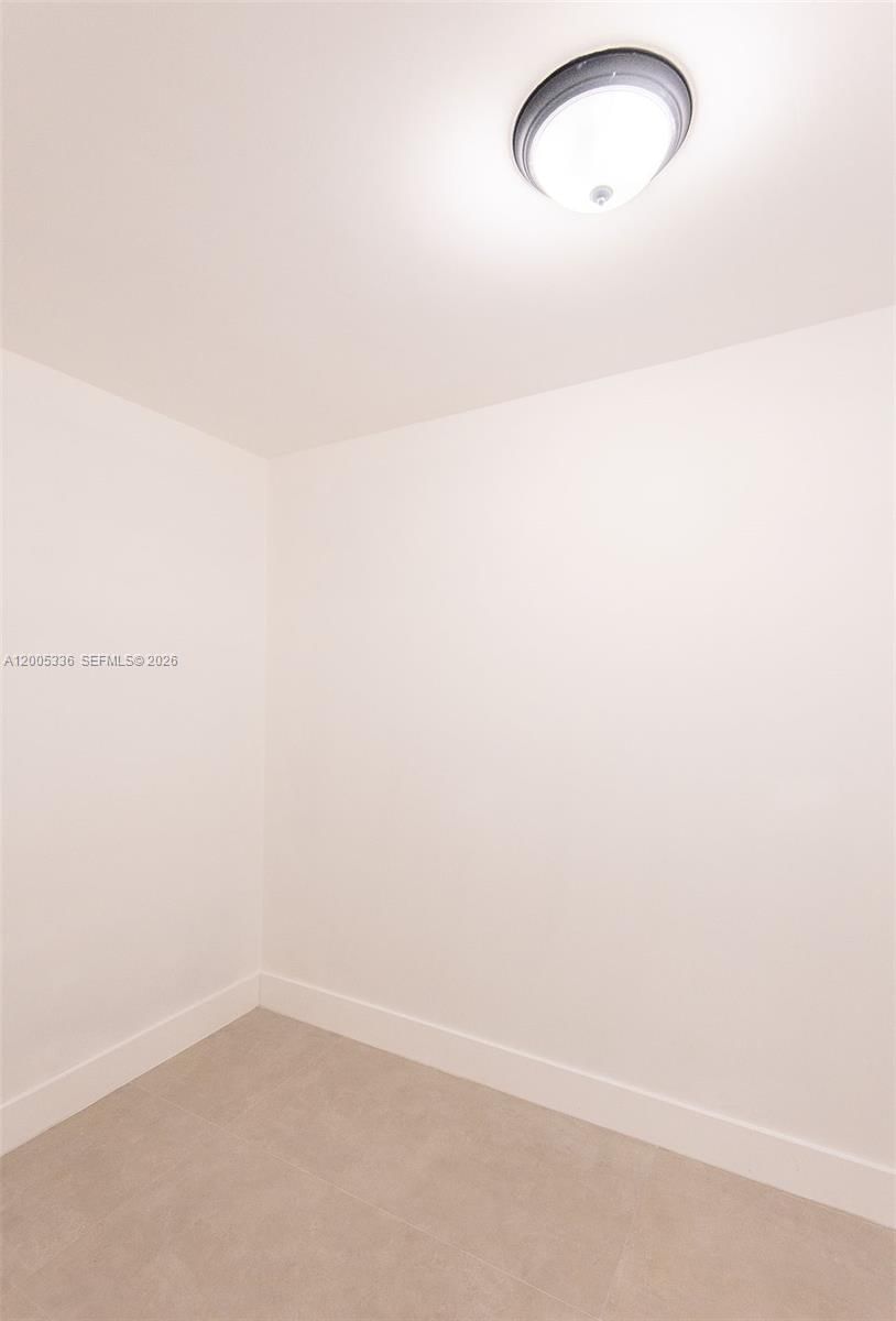 Real estate property located at 1750 191st St #100-1, Miami-dade, Jade Winds Group-daisy Ga, Miami, FL