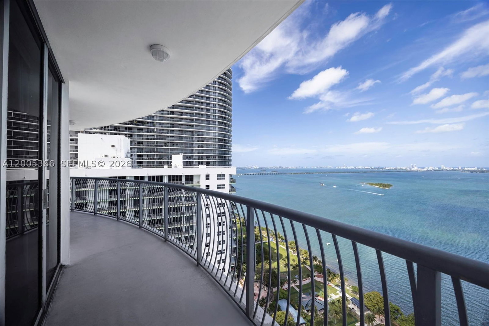 Real estate property located at 1750 Bayshore Dr #3801, Miami-dade, Opera Tower Condo, Miami, FL