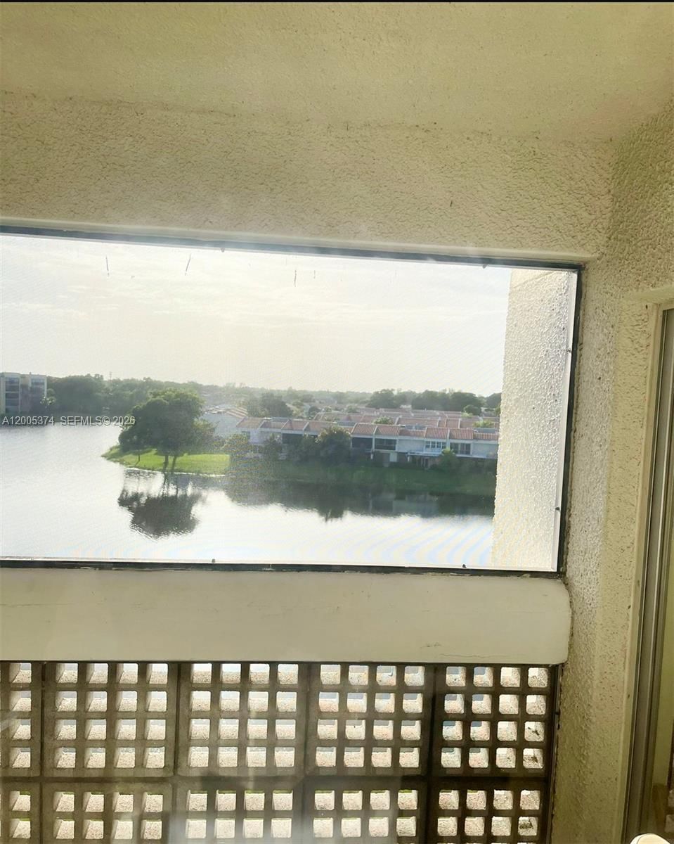 Real estate property located at 3301 Spanish Moss Ter #510, Broward, Lakes Of Inverrary Condo, Lauderhill, FL