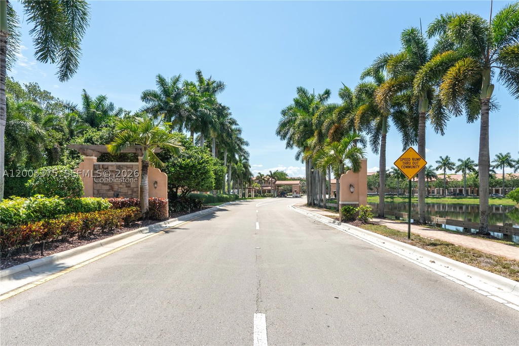 Real estate property located at 623 146th Ter, Broward, Meadow Pines, Pembroke Pines, FL