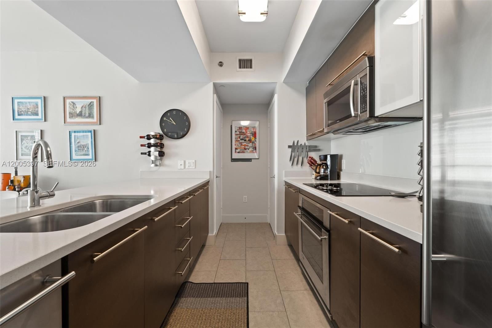 Real estate property located at 500 Brickell Ave #1405, Miami-dade, 500 Brickell East Condo, Miami, FL