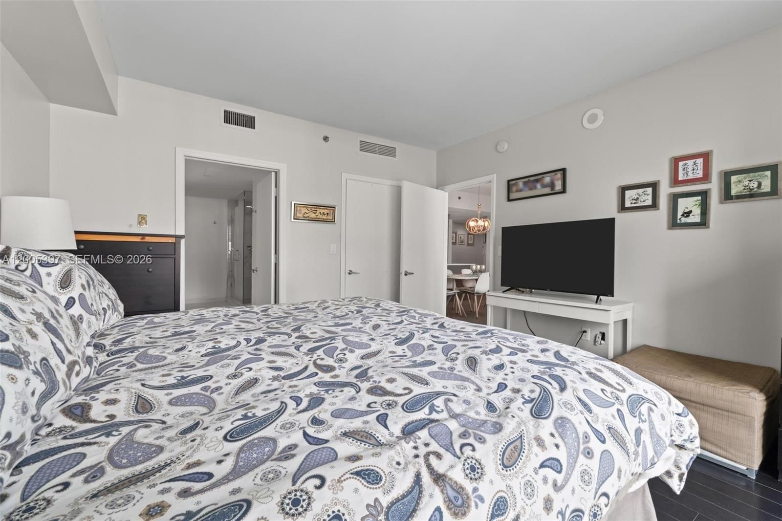 Real estate property located at 500 Brickell Ave #1405, Miami-dade, 500 Brickell East Condo, Miami, FL