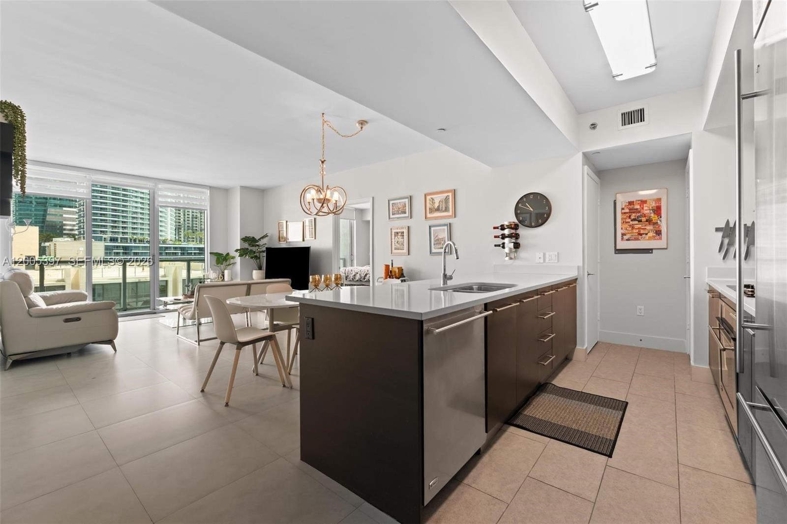 Real estate property located at 500 Brickell Ave #1405, Miami-dade, 500 Brickell East Condo, Miami, FL