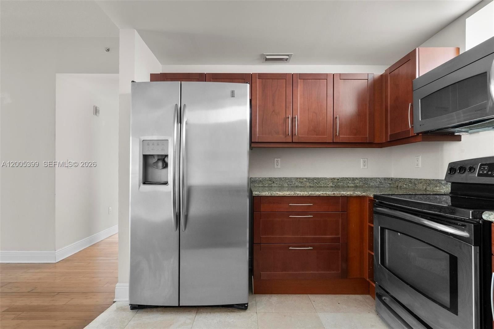 Real estate property located at 7285 90th St D414, Miami-dade, Downtown Dadeland Condo N, Miami, FL