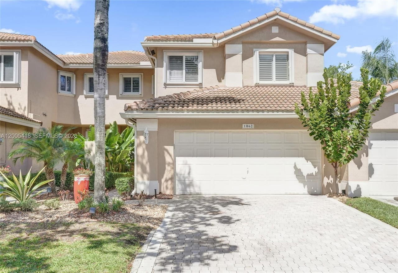 Real estate property located at 1062 158th Ave, Broward, Hollywood Lakes Country C, Pembroke Pines, FL
