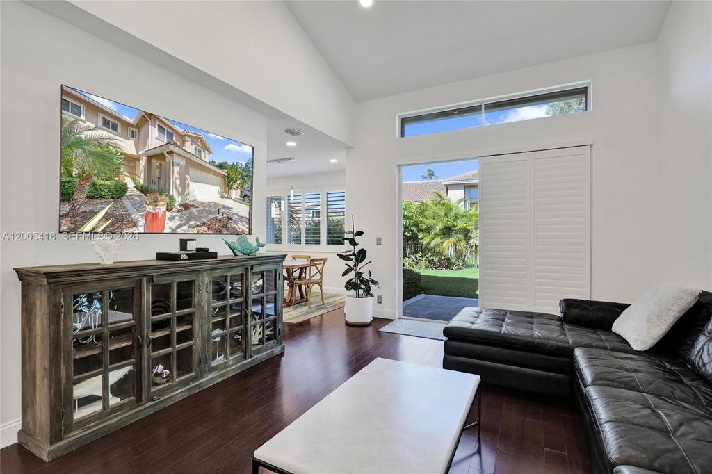 Real estate property located at 1062 158th Ave, Broward, Hollywood Lakes Country C, Pembroke Pines, FL
