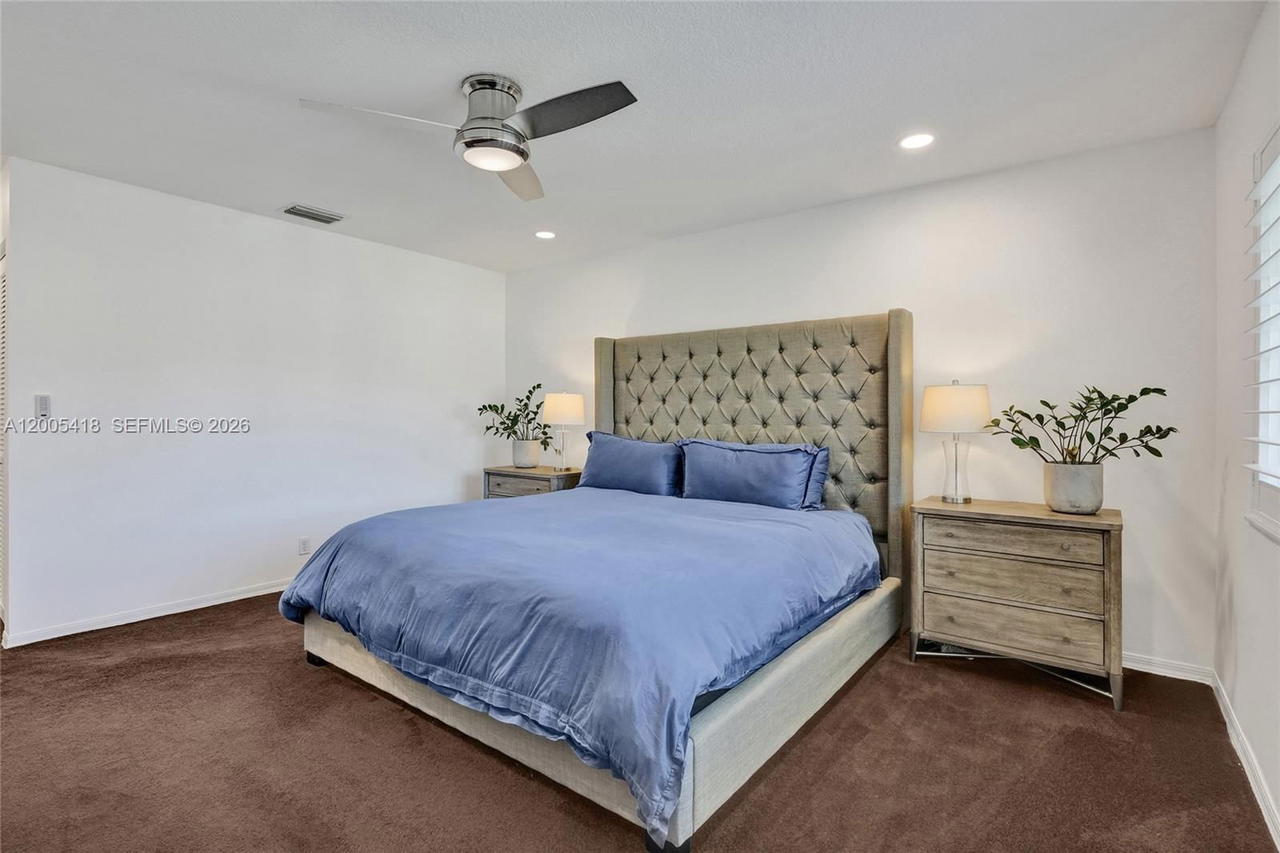 Real estate property located at 1062 158th Ave, Broward, Hollywood Lakes Country C, Pembroke Pines, FL