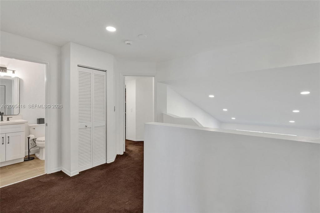 Real estate property located at 1062 158th Ave, Broward, Hollywood Lakes Country C, Pembroke Pines, FL