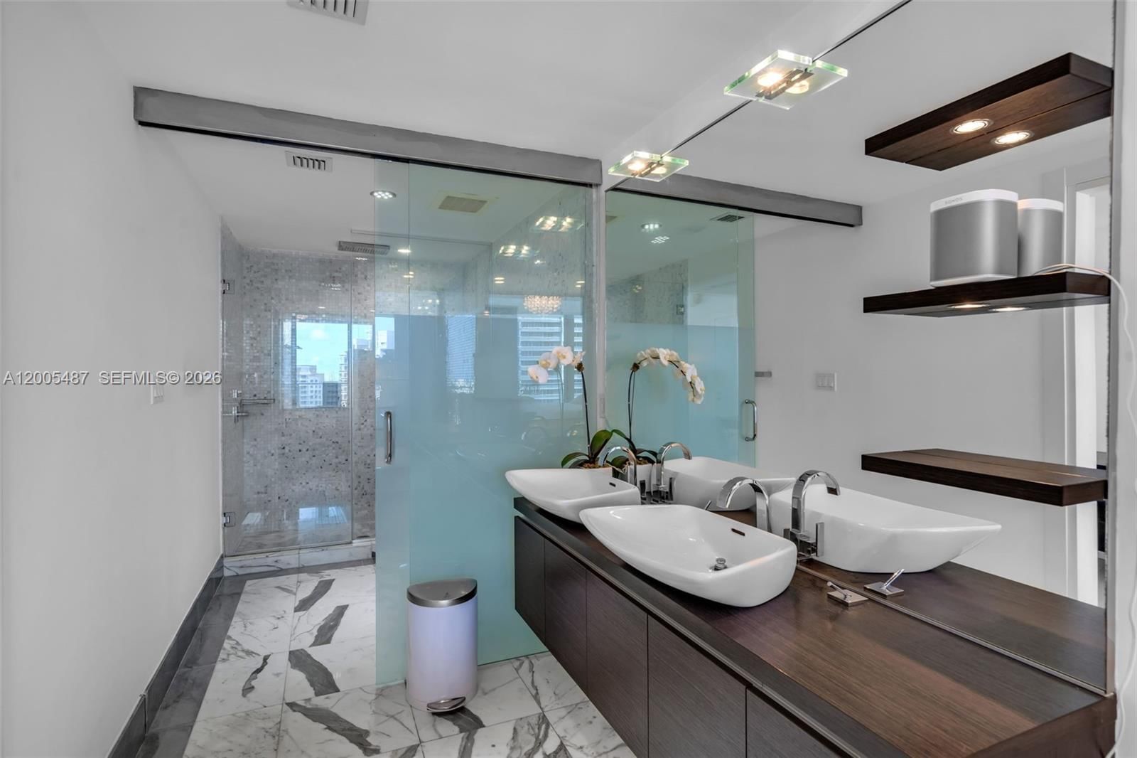 Real estate property located at 200 Biscayne Boulevard Way #3407, Miami-dade, Epic West Condo, Miami, FL