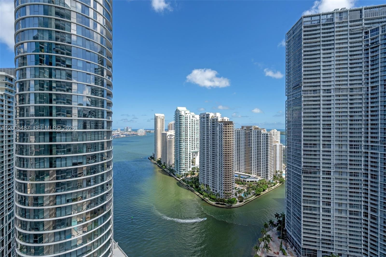 Real estate property located at 200 Biscayne Boulevard Way #3407, Miami-dade, Epic West Condo, Miami, FL
