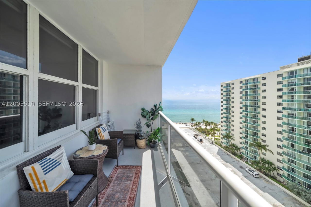 Real estate property located at 3725 Ocean Dr #1220, Broward, Sea Air Towers Condo, Hollywood, FL