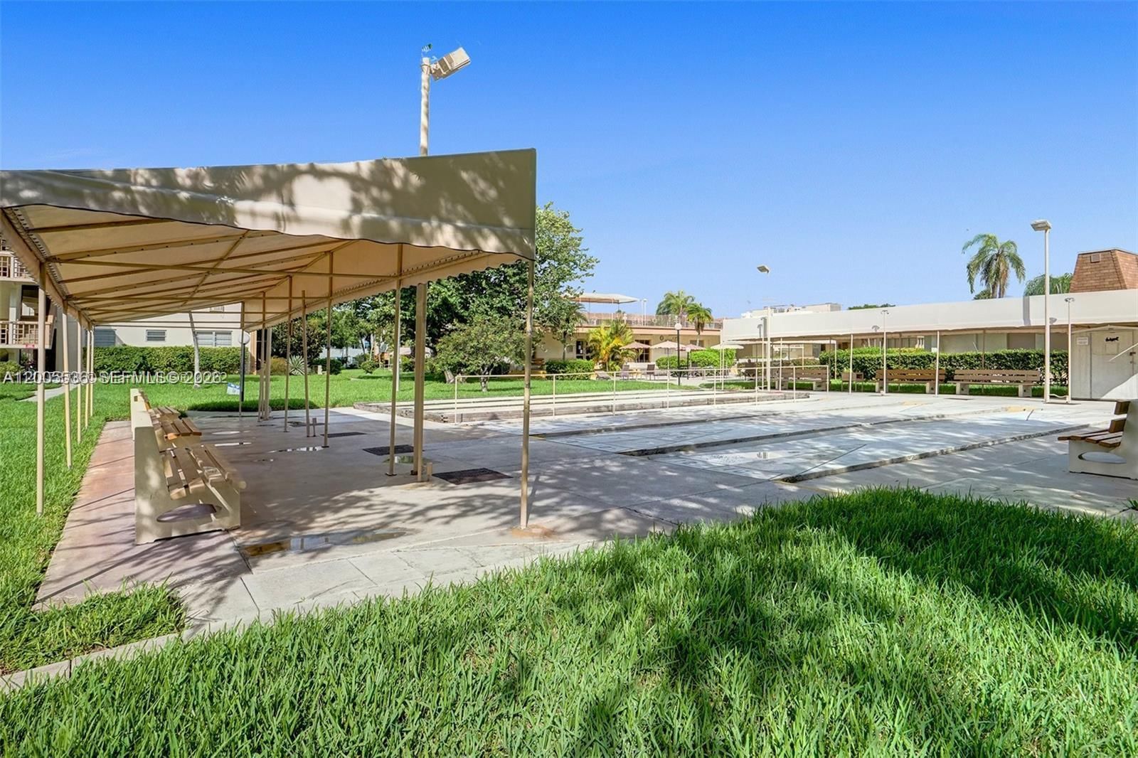 Real estate property located at 16701 13th Ave #102, Miami-dade, Mar-len Gardens No 8 Corp, Miami, FL