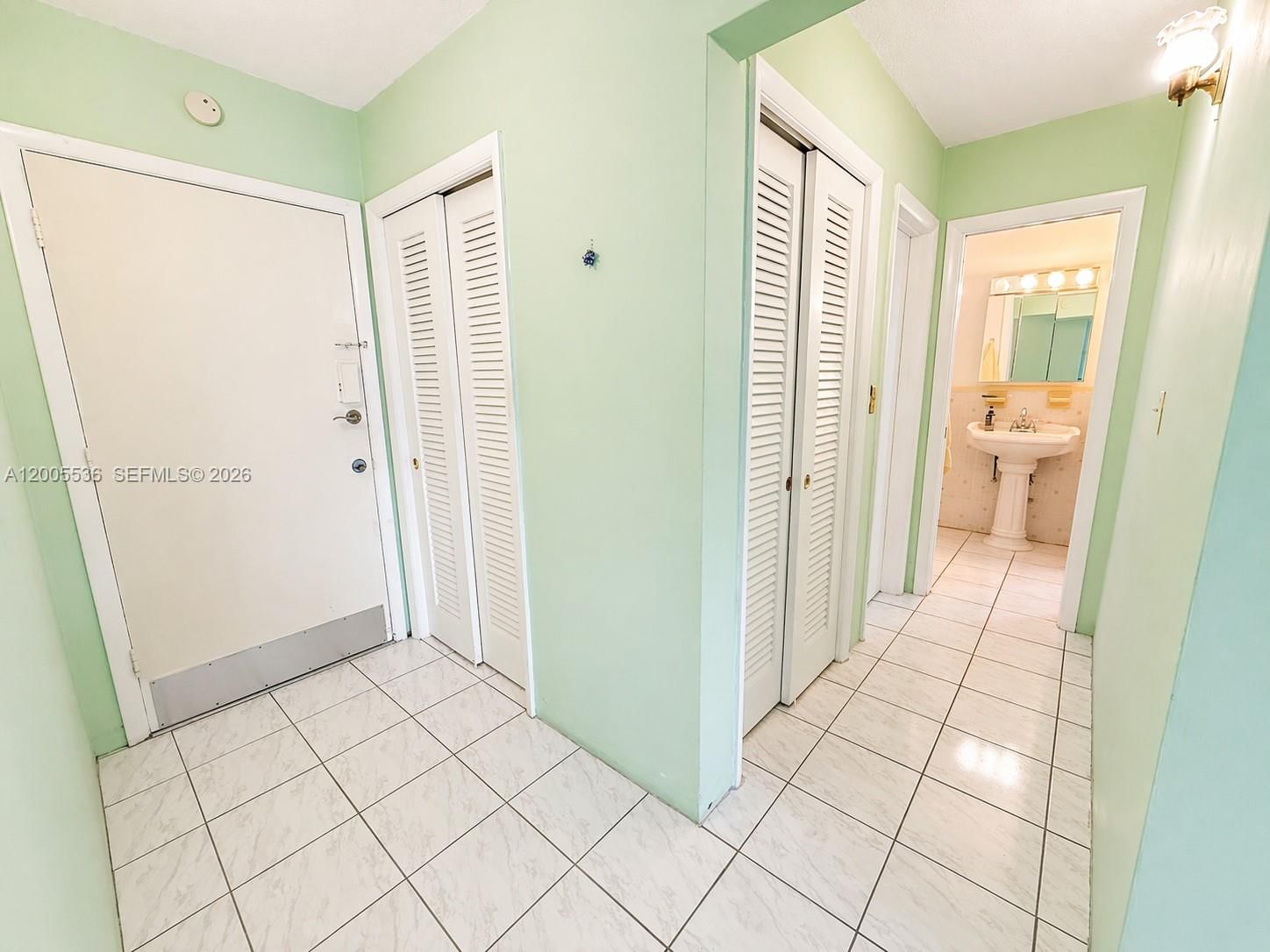 Real estate property located at 16701 13th Ave #102, Miami-dade, Mar-len Gardens No 8 Corp, Miami, FL