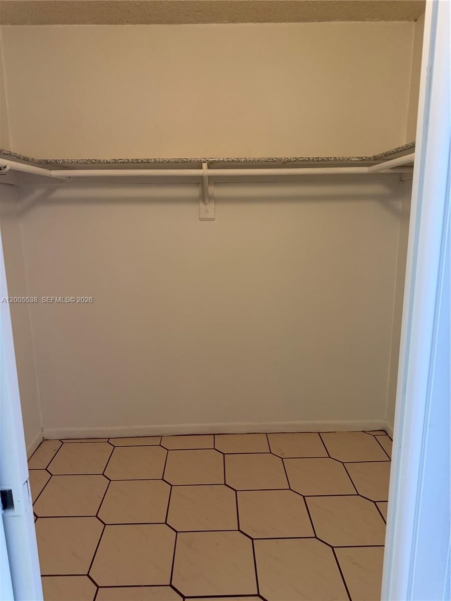 Real estate property located at 8415 107th Ave #208W, Miami-dade, Kendall Acres West Condo, Miami, FL