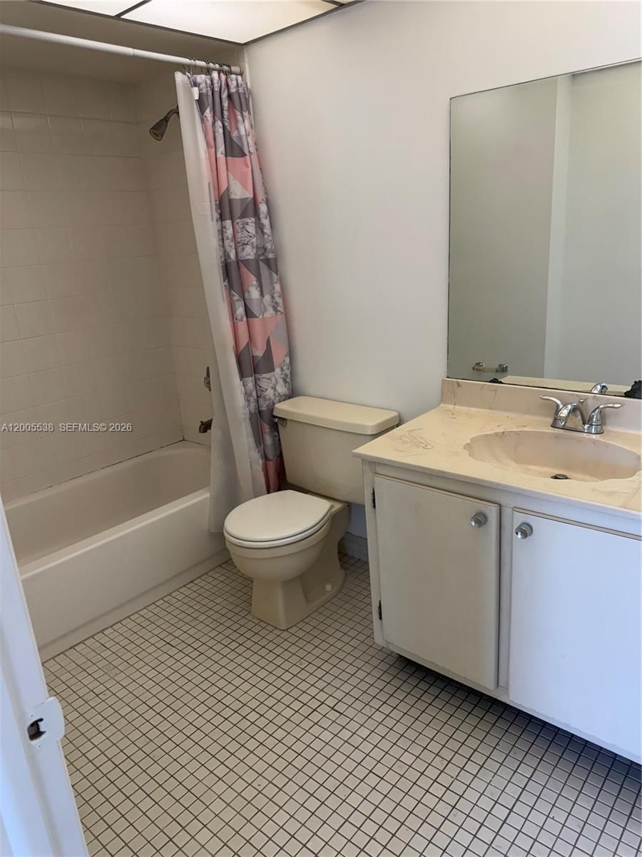 Real estate property located at 8415 107th Ave #208W, Miami-dade, Kendall Acres West Condo, Miami, FL