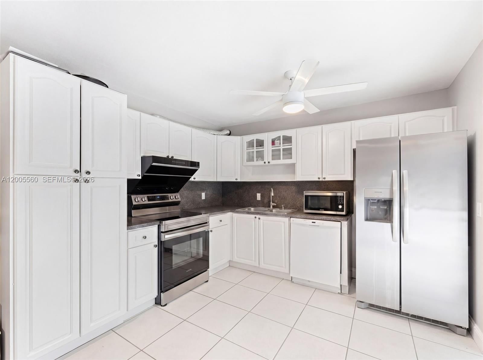 Real estate property located at 2532 Camelot Ct, Broward, Rock Creek Phase Two, Cooper City, FL