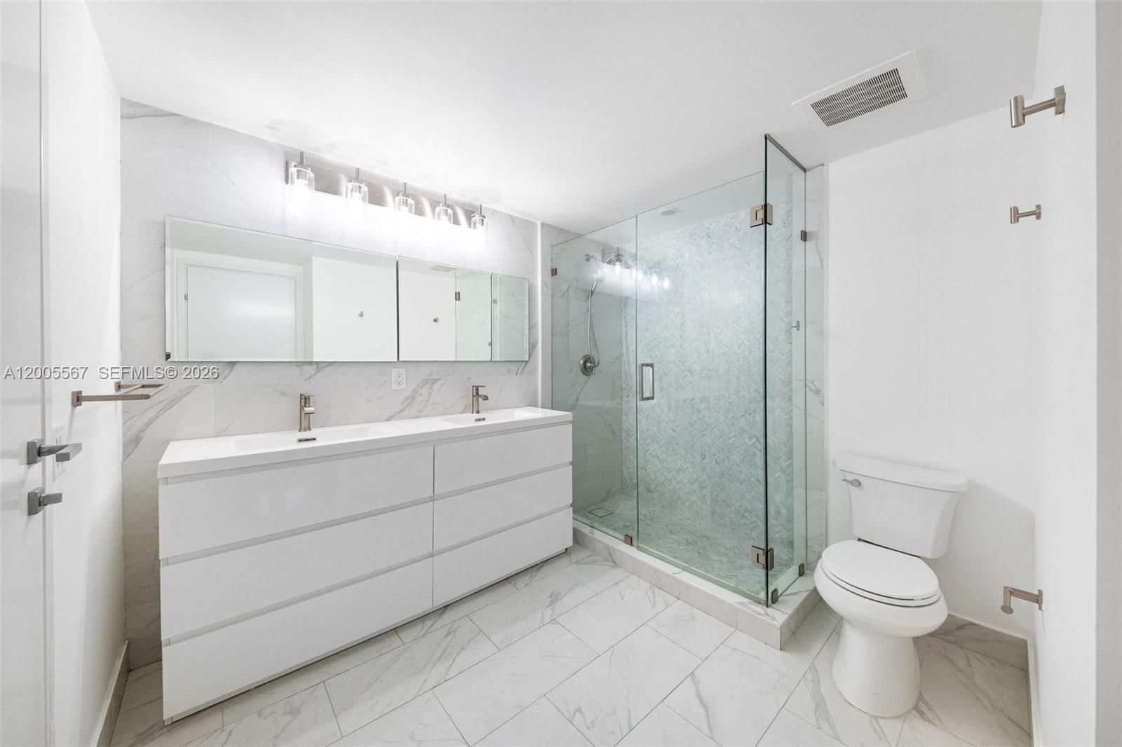 Real estate property located at 1300 Brickell Bay Dr #704, Miami-dade, Brickellhouse Condo, Miami, FL