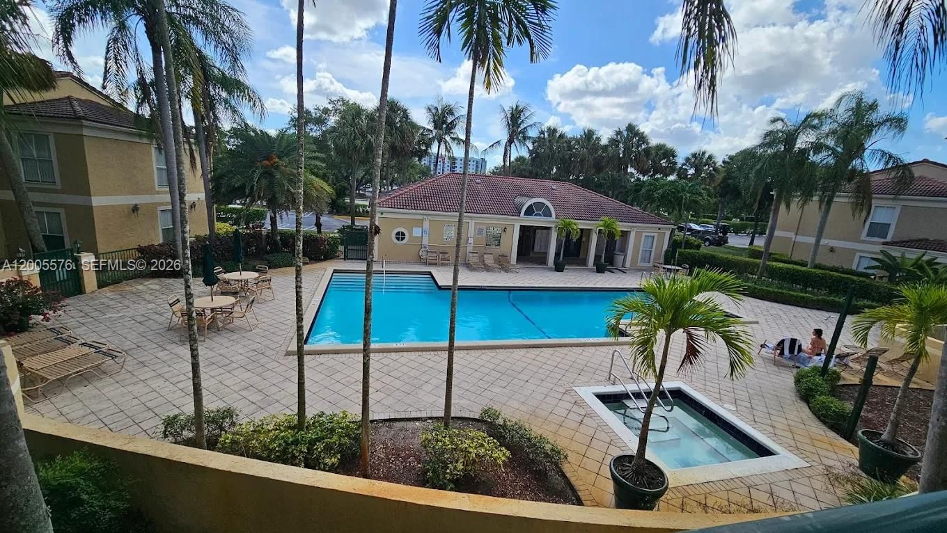 Real estate property located at 833 Riverside Dr #834, Broward, Savannah At Riverside Con, Coral Springs, FL