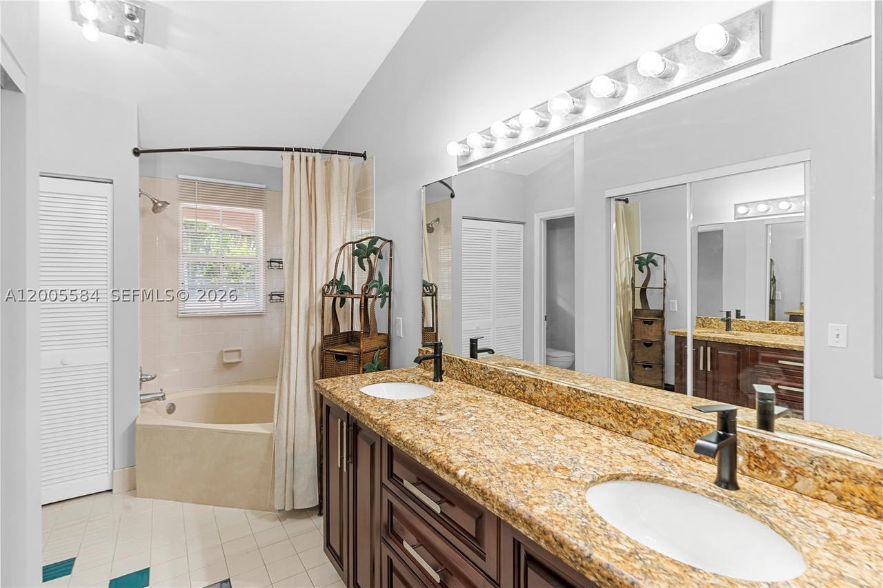 Real estate property located at 13100 20th St, Broward, Flamingo Estates, Miramar, FL