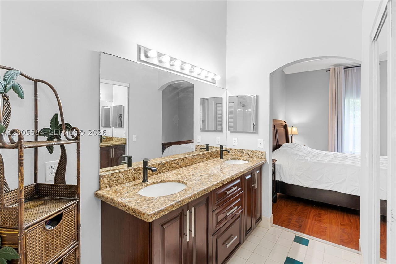 Real estate property located at 13100 20th St, Broward, Flamingo Estates, Miramar, FL