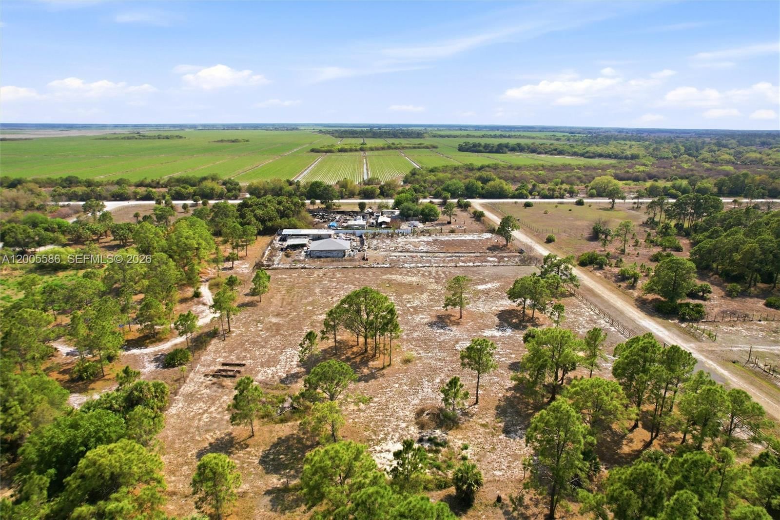 Real estate property located at 865 Willow Street, Hendry, Montura South Half, Other, FL