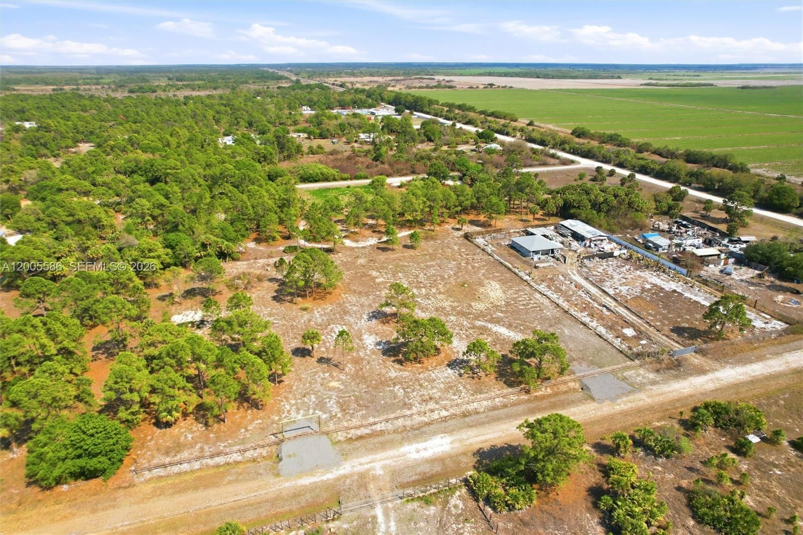 Real estate property located at 865 Willow Street, Hendry, Montura South Half, Other, FL