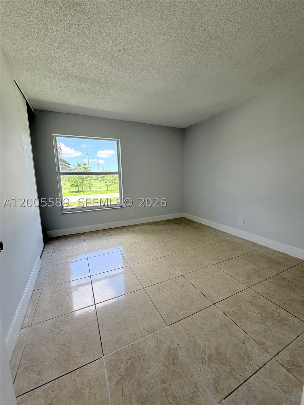 Real estate property located at 505 Pine Island Rd #208B, Broward, Newport Condo, Plantation, FL