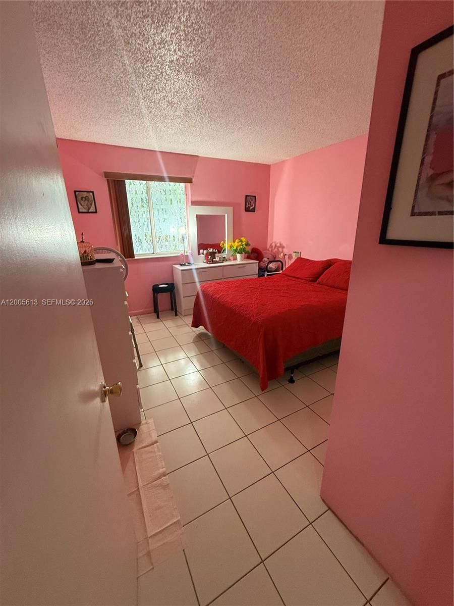 Real estate property located at 6219 131st Pl #204, Miami-dade, Lake Forest Park Condo Iv, Miami, FL