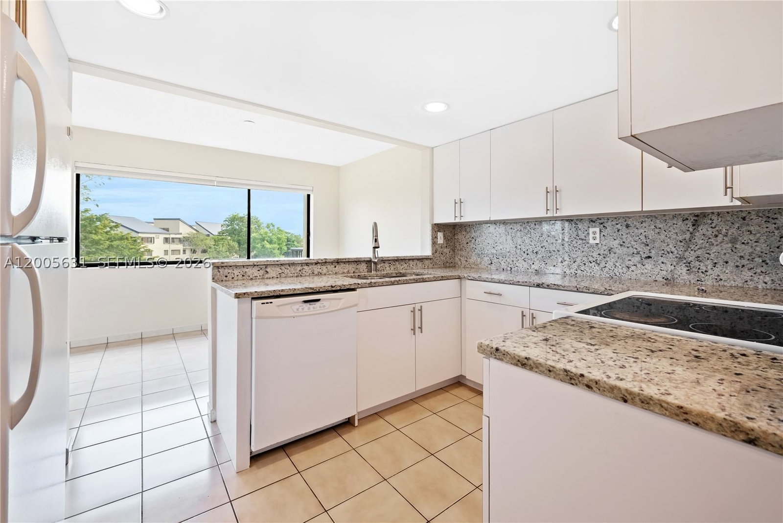 Real estate property located at 6601 116th Ct #404, Miami-dade, Sec 44 Atriums At Snapper, Miami, FL