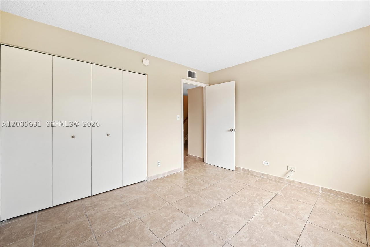 Real estate property located at 6601 116th Ct #404, Miami-dade, Sec 44 Atriums At Snapper, Miami, FL